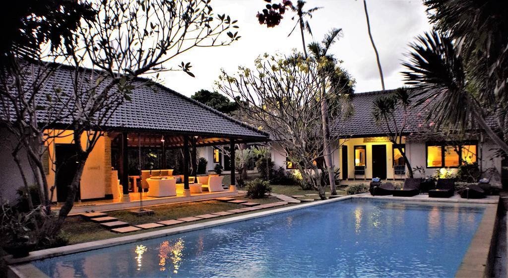 Finn'S Villa Santai Seminyak Esterno foto