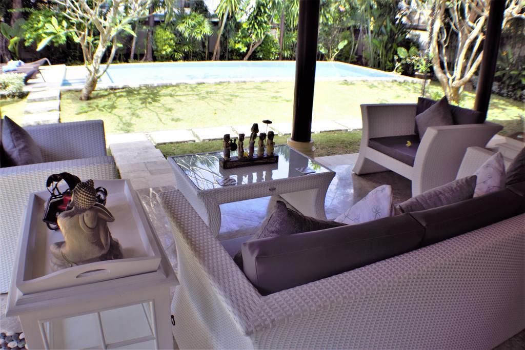 Finn'S Villa Santai Seminyak Esterno foto